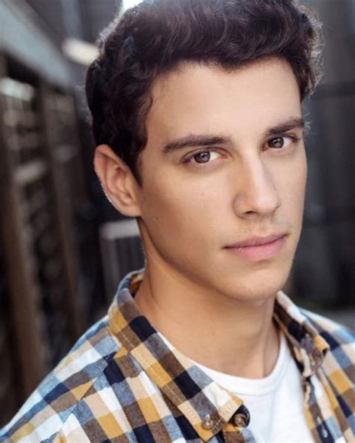 Adam Dimarco estimated Net Worth, Age, Affairs, Height, Dating, Relationship Stats, Salary as well as short Biography with top 10 popular facts!