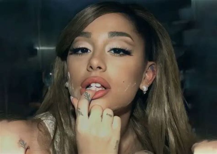 Ariana Grande’s Bunny Teeth Live Rent Free in Her Fans’ Heads