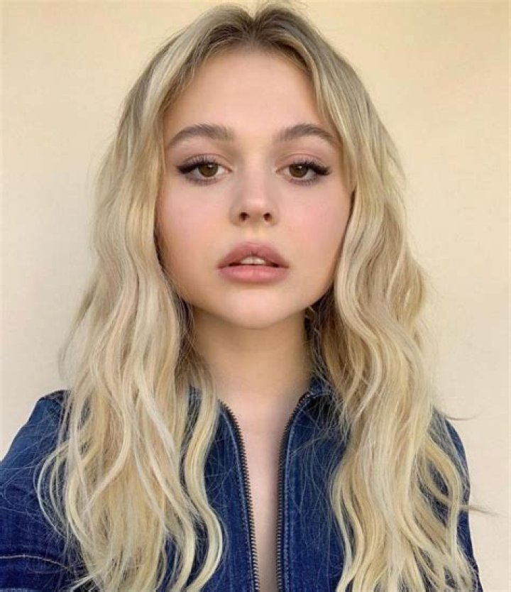 Emily Alyn Lind