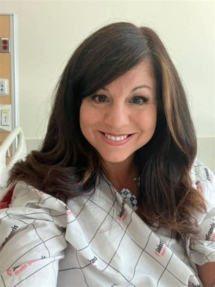 Julie Chin KJRH, Bio, Wiki, Age, Height, Husband, Stroke, Salary, and Net Worth