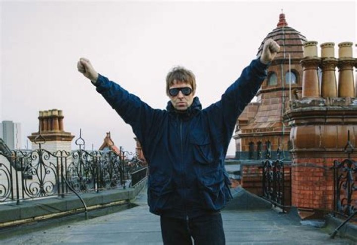 Trace Gallagher Net Worth – How Much is Trace Gallagher Worth?